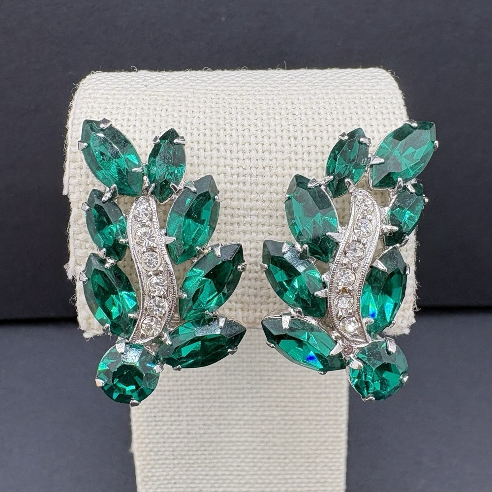 Vintage Weiss Emerald Green & Clear Rhinestones Earrings Climber Clip On‎
